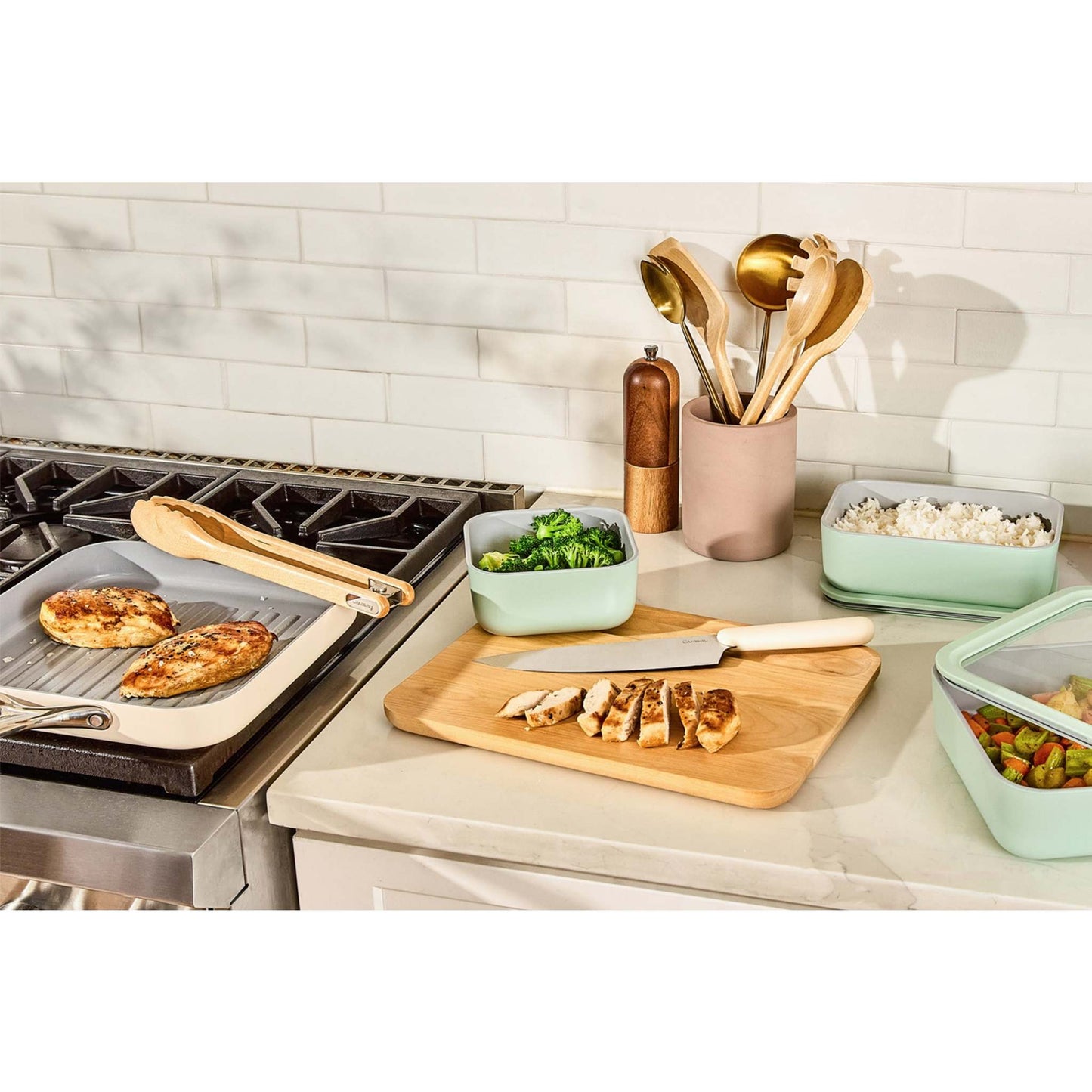 MEDIUM BIRCH WOOD CUTTING BOARD