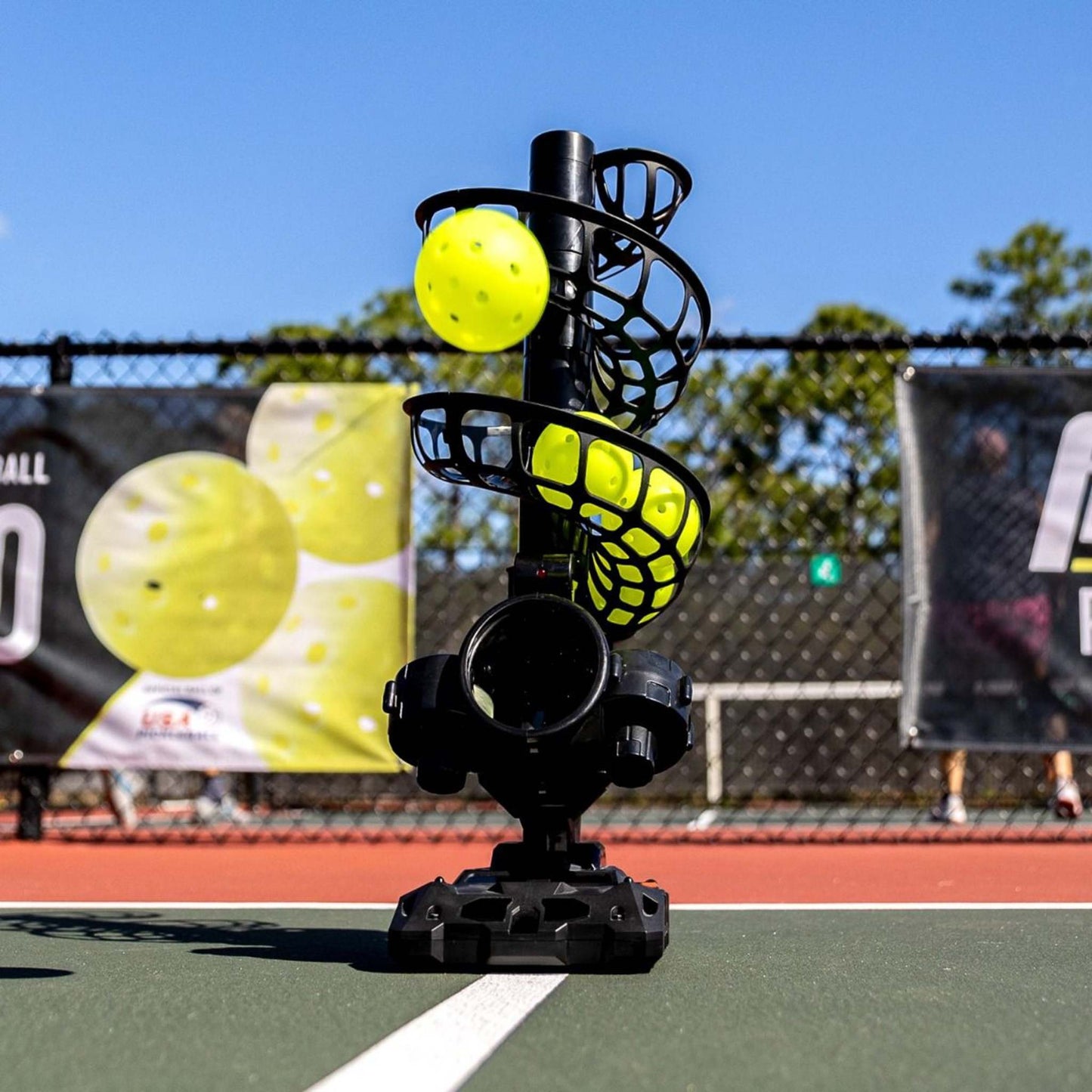 PROSHOT AUTOMATIC PICKLEBALLER