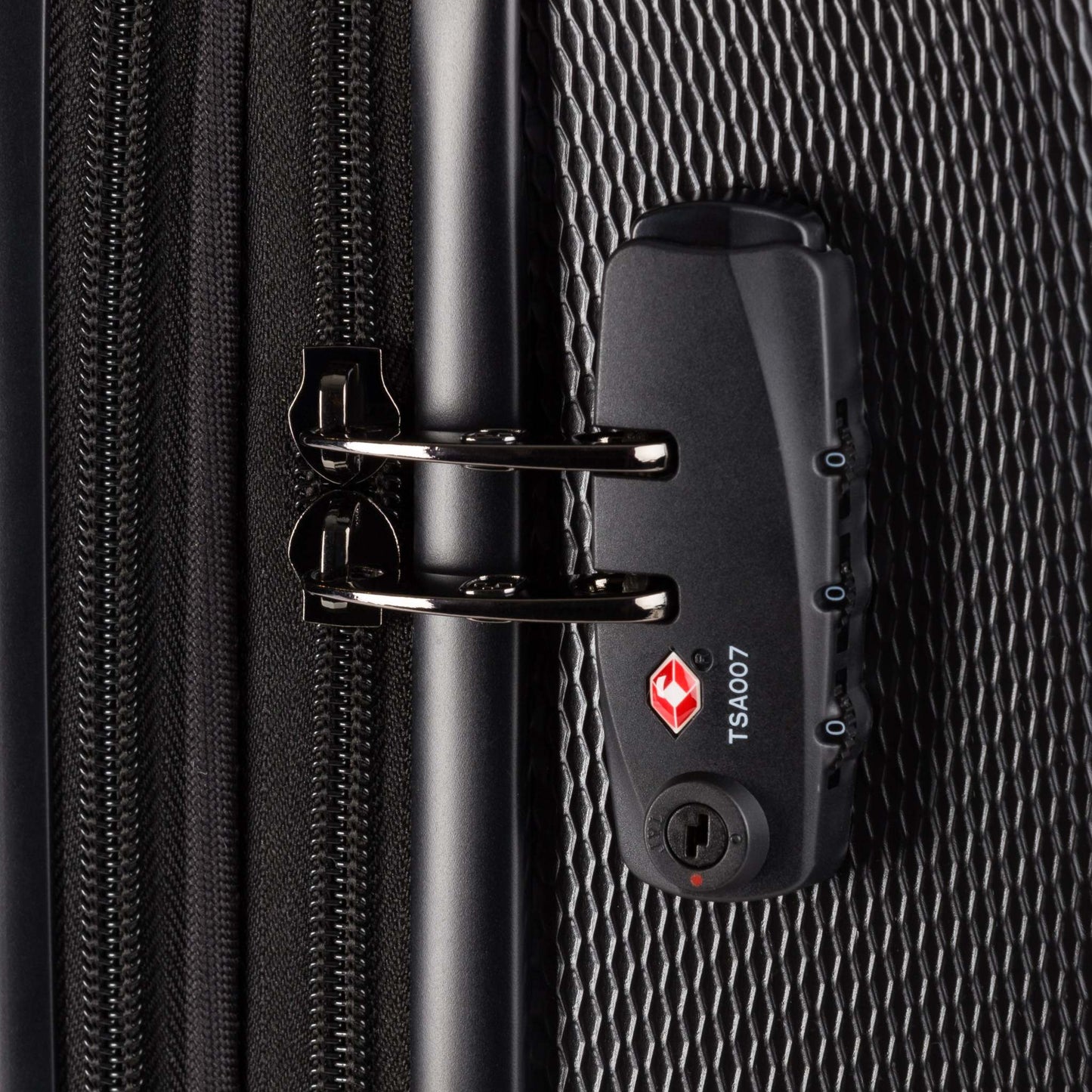 7272 19" USB ENERGIE EXPANDABLE HARDSIDE CARRY-ON SPINNER
