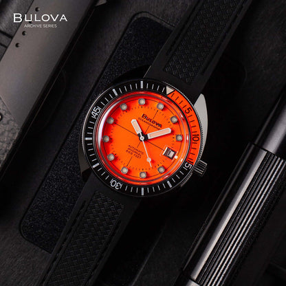 MENS DEVIL DIVER & STRAP WATCH