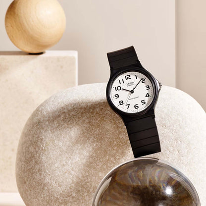 CASUAL CLASSIC ANALOG WATCH