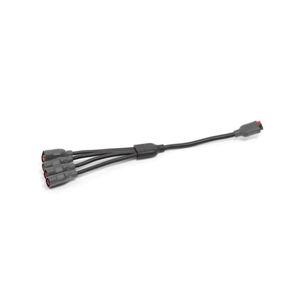 4X1 SOLAR CHAINING CABLE ADAPTER
