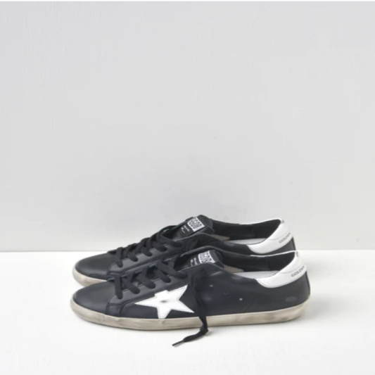 SIZE 7 BLACK SUPERSTAR LEATHER SNEAKERS