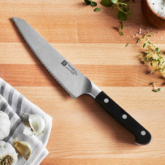 PRO 7" ULTIMATE BREAD KNIFE
