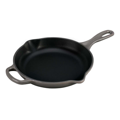9" SIGNATURE CAST IRON SKILLET OYSTER